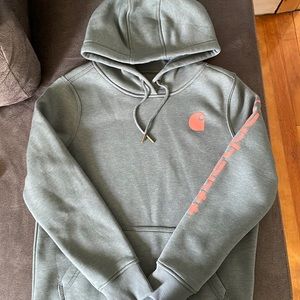 Womens carhartt hoodie never worn with tags size medium